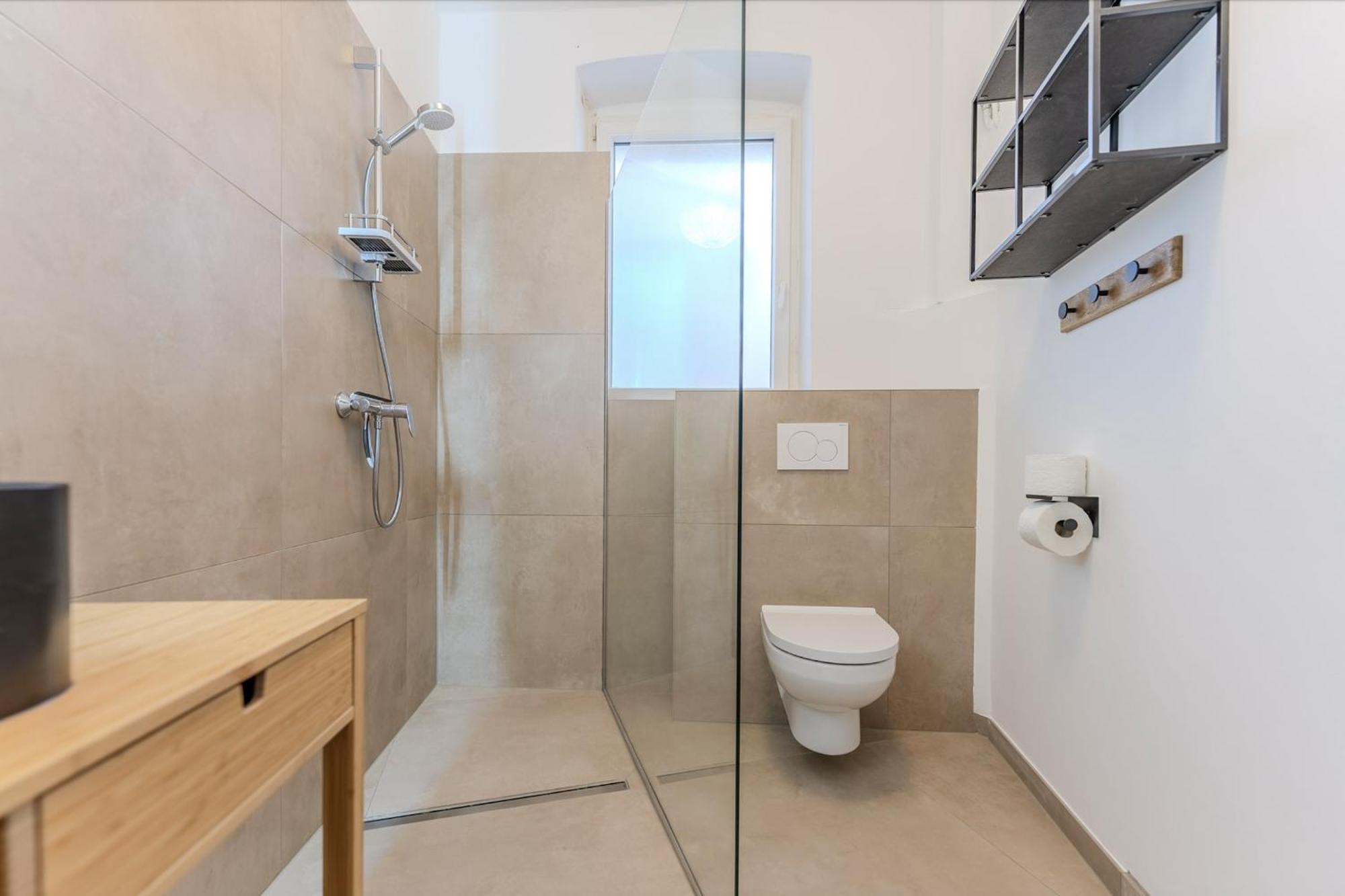 Urbansuite In Der Innenstadt Кремс на Дунае Экстерьер фото